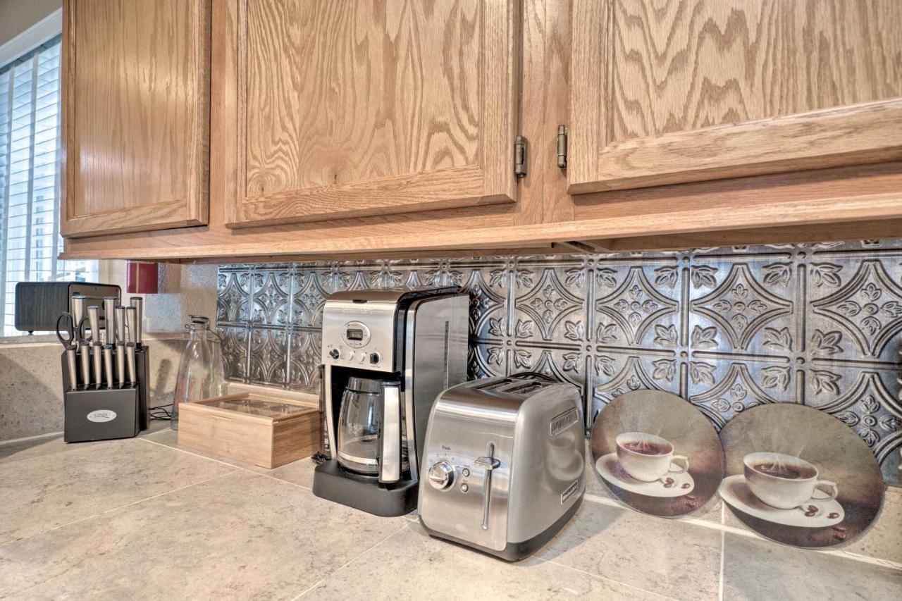 Creekside Home With Patio, Walk To Manitou Incline! Manitou Springs Exterior photo